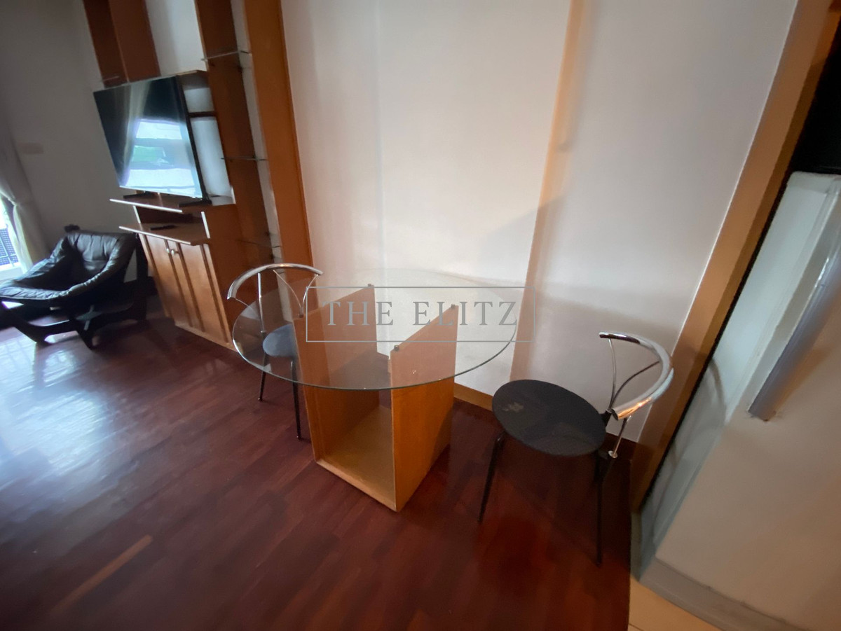 For RentCondoSilom, Saladaeng, Bangrak : ✨ Pipat Place | Beautiful room, peaceful atmosphere Luxury location in Sathorn - Silom, convenient to travel, ready to move in immediately ✔