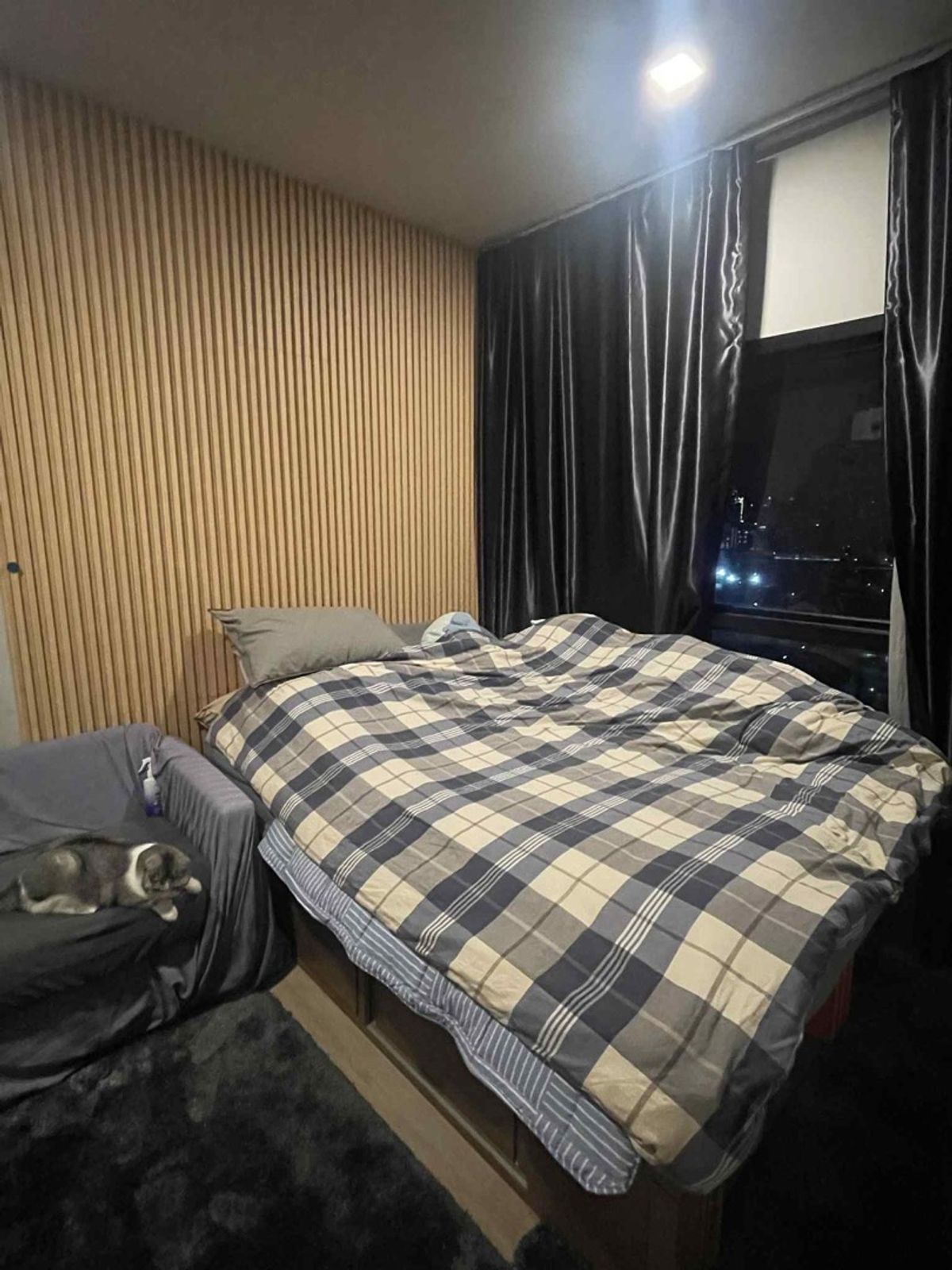 For RentCondoPattanakan, Srinakarin : For rent 1 bedtime 31 sqm. 18,000 per month.