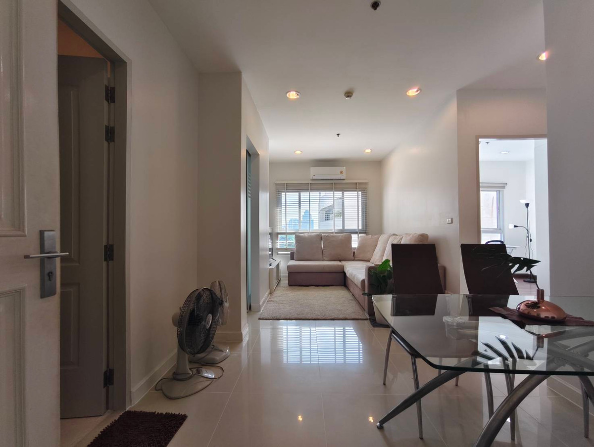 For RentCondoWongwianyai, Charoennakor : OMG3110  Newly Renovated 2 Bedroom unit - for RENT @ [ Q House condo Sathorn ] Available 30-Dec-25