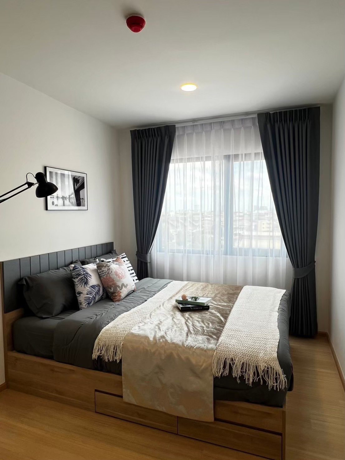 ให้เช่าคอนโดโชคชัย4 ลาดพร้าว71 : 🔴14,000฿🔴 𝐂𝐡𝐞𝐰𝐚𝐭𝐡𝐚𝐢 𝐇𝐚𝐥𝐥𝐦𝐚𝐫𝐤 𝐋𝐚𝐝𝐩𝐫𝐚𝐨 𝐂𝐡𝐨𝐤𝐜𝐡𝐚𝐢 𝟒 𝐏𝐡𝐚𝐬𝐞┃ชีวาทัย ฮอลล์มาร์ค ลาดพร้าว โชคชัย 4 เฟส 2 ✅ ใกล้ MRT ลาดพร้าว ยินดีบริการ🙏สนใจทัก 𝙇𝙄𝙉𝙀 มานะคะ (ตอบไวมาก):​📱 รหัสทรัพย์​ 6810-2805📱: ไอดีไลน์:@bbcondo88