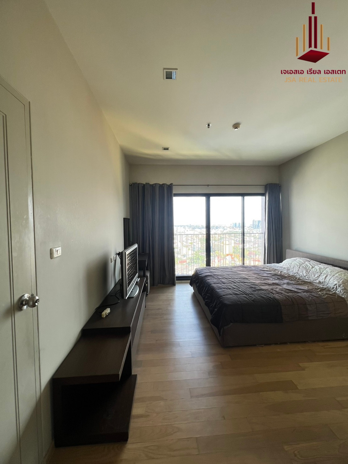 For RentCondoSukhumvit, Asoke, Thonglor : ✨ For Rent: Noble Reveal Condo ✨ 💰 ONLY 30,000 THB/Month