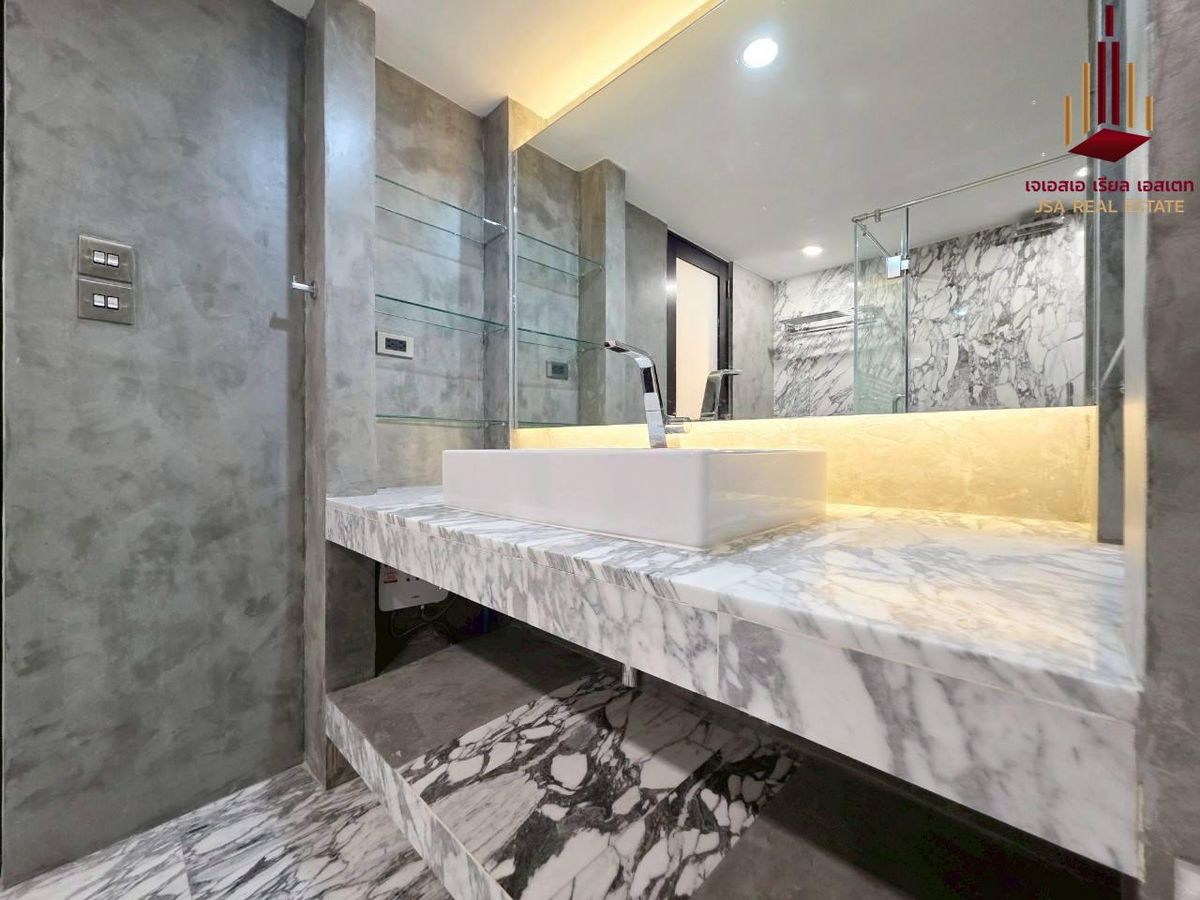 For RentCondoSathorn, Narathiwat : ✨ Sathorn Park Place for Rent 70,000/Month✨