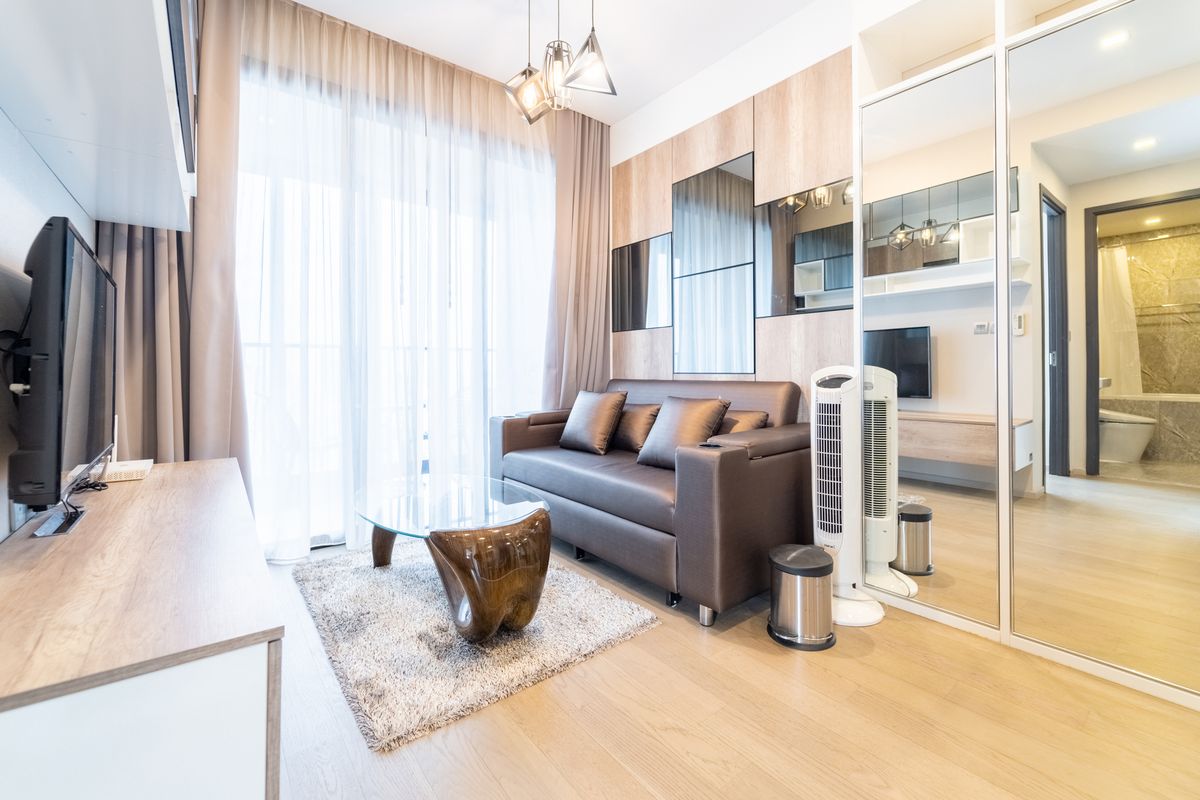 ให้เช่าคอนโดสุขุมวิท อโศก ทองหล่อ : (for rent) Ashton Asoke ติดรถไฟฟ้า MRT สุขุมวิท และใกล้ BTS อโศก
