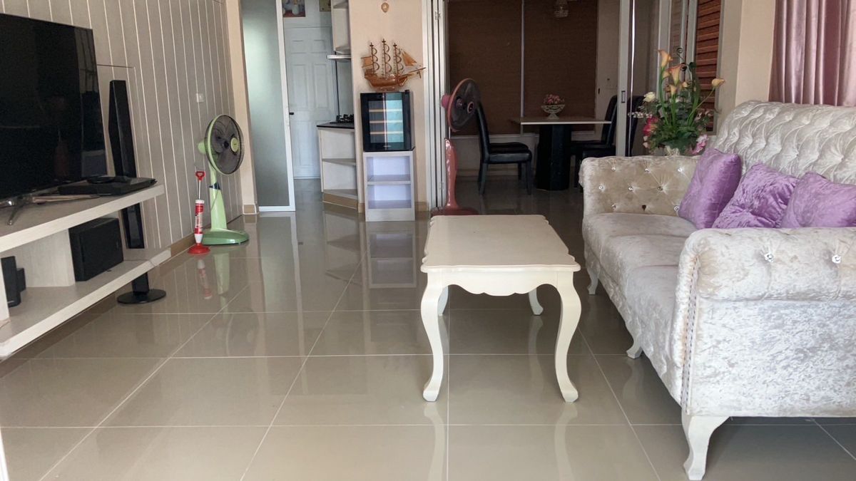 For RentHouseNawamin, Ramindra : Rent a detached house Near Watcharapol Intersection, Ram Inthra Road, Sukhaphiban 5 Road, near the Pink Line Near the expressway point up and down the sanitation 5, 3 bedrooms, 3 water, 4 car parks, 5 air conditioners ready