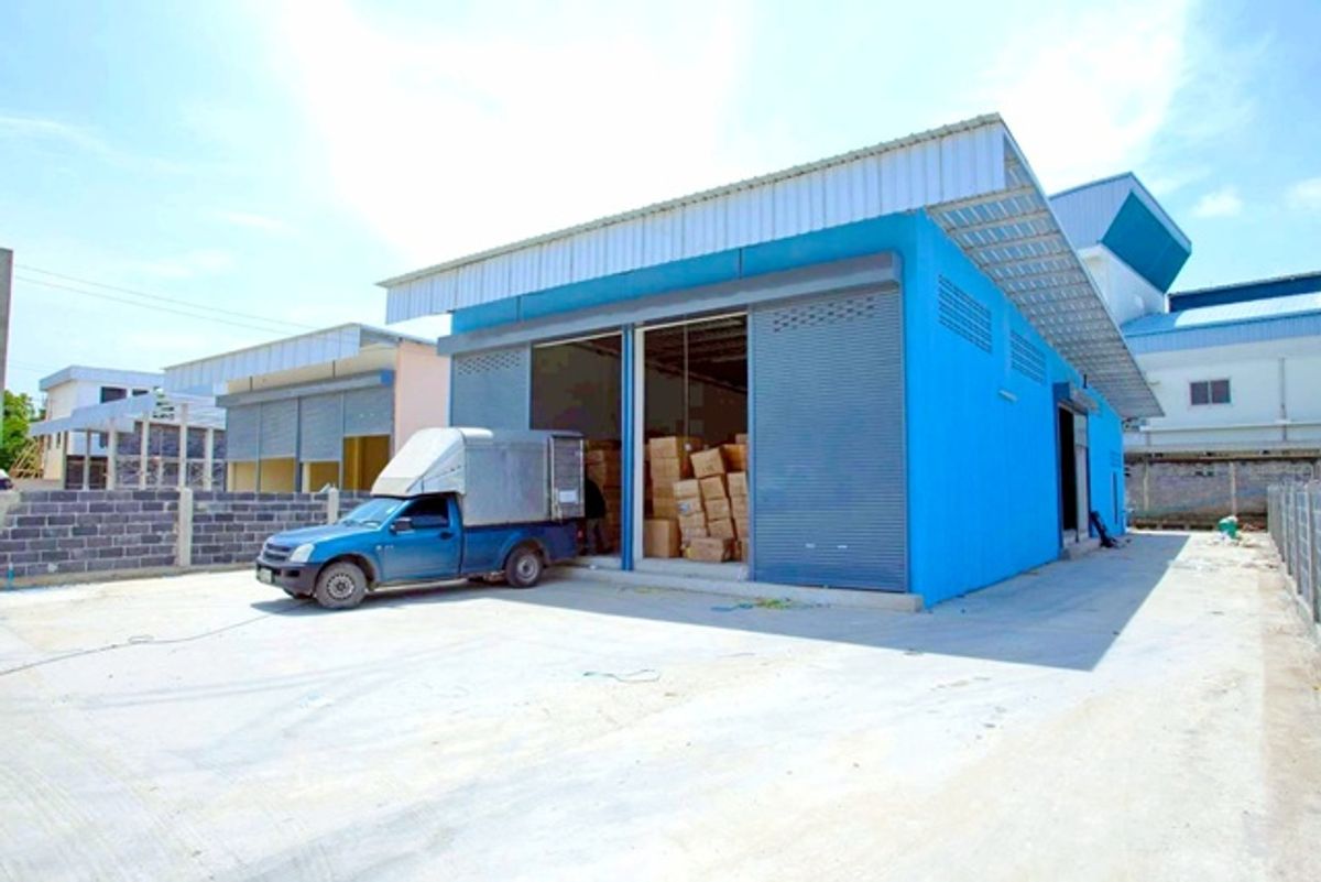 เดอะพาซิโอ พาร์ค กาญจนาภิเษก สมาคมชาวปักษ์ใต้ 900 ม.โกดัง ให้เช่า ทำเลทอง! 200 ตร.วา. 800 ตร.ม. ม.เนติบัณฑิตสถาน 1กม. สาย2 Loading...