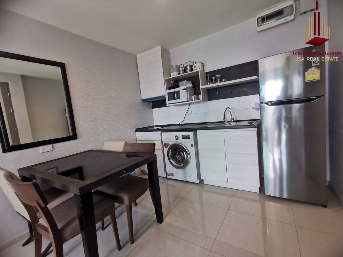 For RentCondoRatchadapisek, Huaikwang, Suttisan : ✨ For Rent: Life Ratchadapisek Condo ✨ 💰 ONLY 25,000 THB/Month