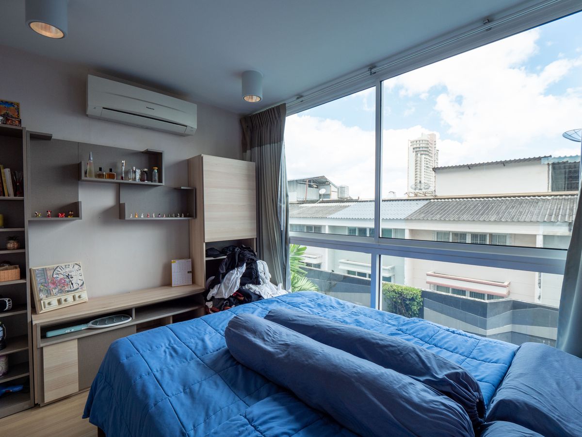 ขายคอนโดเกษตรศาสตร์ รัชโยธิน : ขายคอนโด ชาโตว์ อินทาวน์ เมเจอร์ รัชโยธิน 2 คอนโดเพื่อการลงทุน ปล่อยเช่า ยิวดีมาก ผลตอบแทนสูง % Yield 5.6% ปัจจุบันมีผู้เช่าอยู่ ไม่ได้จะย้ายไปไหน ยังอยากเช่าต่อครับ เช่ามานานแล้วด้วย ใกล้ BTS รัชโยธิน