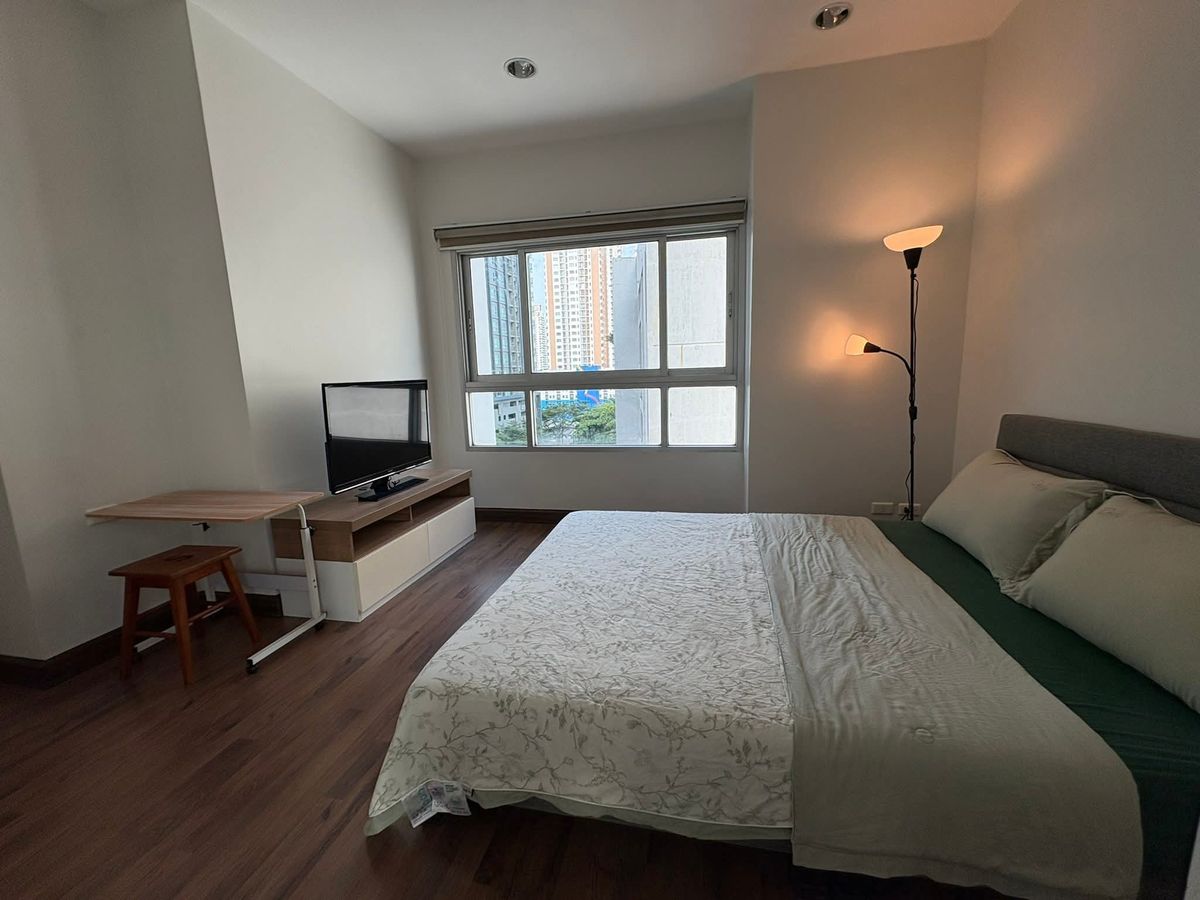 For RentCondoWongwianyai, Charoennakor : OMG3110  < Ready to move 31-Oct-25 >  Newly Renovated 2 Bedroom unit - for RENT @ [ Q House condo Sathorn ]