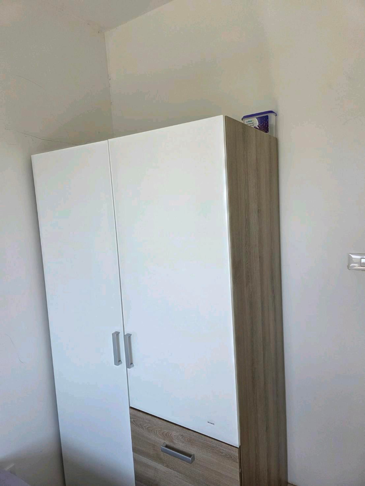 ให้เช่าทาวน์โฮมบางนา แบริ่ง ลาซาล : ทำเลทอง! หลังเมกาบางนา เดินเพียง 2 นาที บ้านว่างพร้อมเข้าอยู่ สามารถนัดดูได้ทุกวัน
อยู่โซนแรก ไม่รอดใต้ทางด่วน 💰 ราคาเช่า : 40,000 บาท/เดือนราคาต่อรองได้