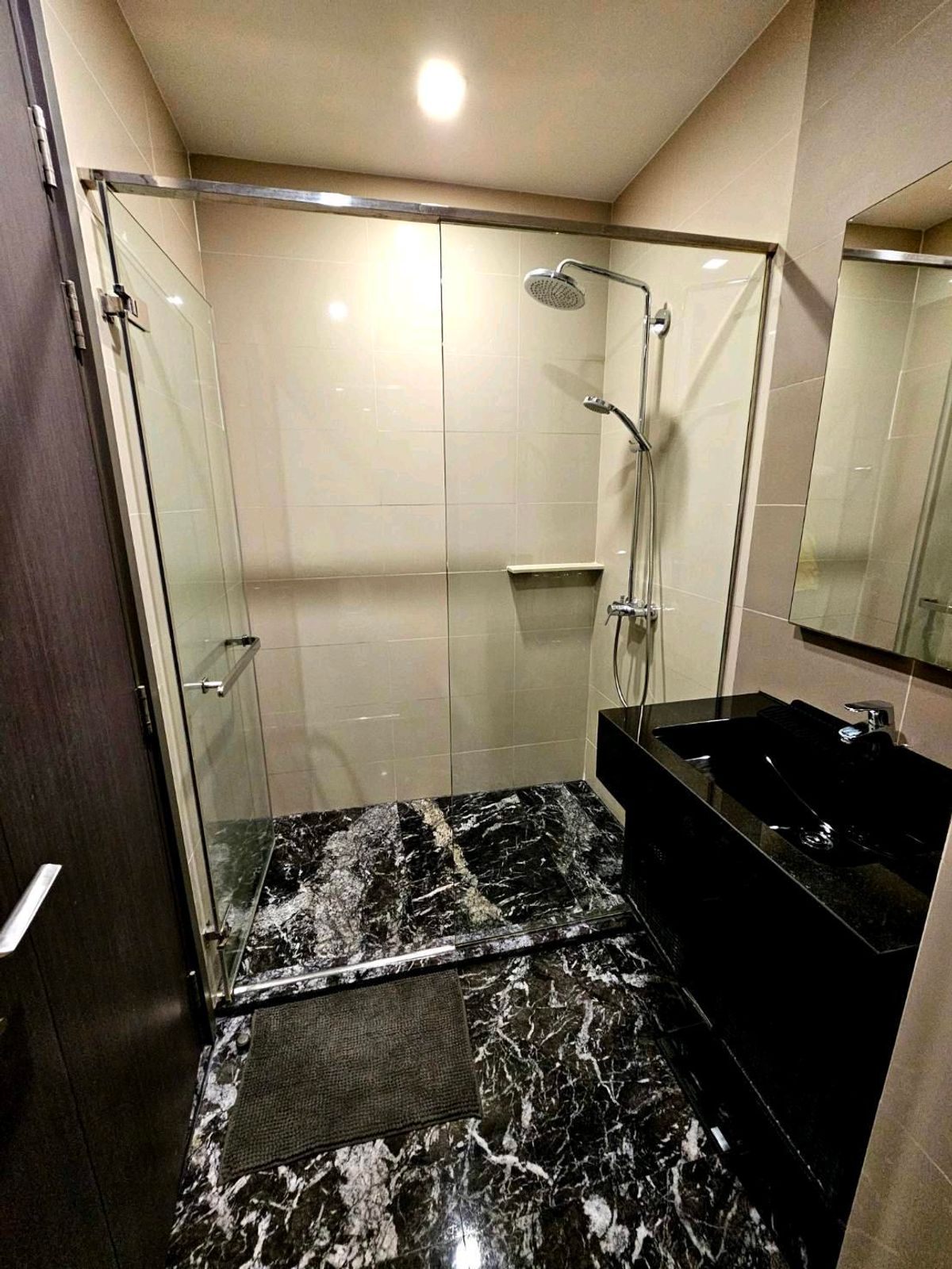 ให้เช่าคอนโดสุขุมวิท อโศก ทองหล่อ : 🔥ให้เช่าด่วน🔥เอดจ์ บาย แสนสิริ สุขุมวิท 23เครื่องใช้ไฟฟ้าและเฟอร์นิเจอร์ครบพร้อมเข้าอยู่ ใกล้ BTS อโศก และ MRT สุขุมวิท