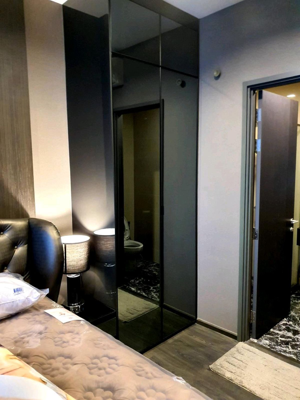 ให้เช่าคอนโดสุขุมวิท อโศก ทองหล่อ : 🔥ให้เช่าด่วน🔥เอดจ์ บาย แสนสิริ สุขุมวิท 23เครื่องใช้ไฟฟ้าและเฟอร์นิเจอร์ครบพร้อมเข้าอยู่ ใกล้ BTS อโศก และ MRT สุขุมวิท