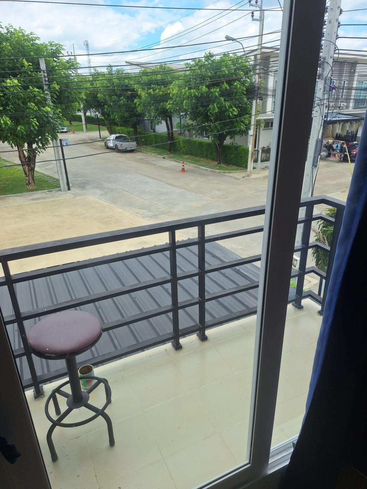 ขายทาวน์โฮมบางแค เพชรเกษม : ขายทาวน์เฮ้าส์/ทาวน์โฮม  กัสโต้ เพชรเกษม 69 - กาญจนาภิเษก หนองแขม เขต หนองแขม กรุงเทพ CX-133449