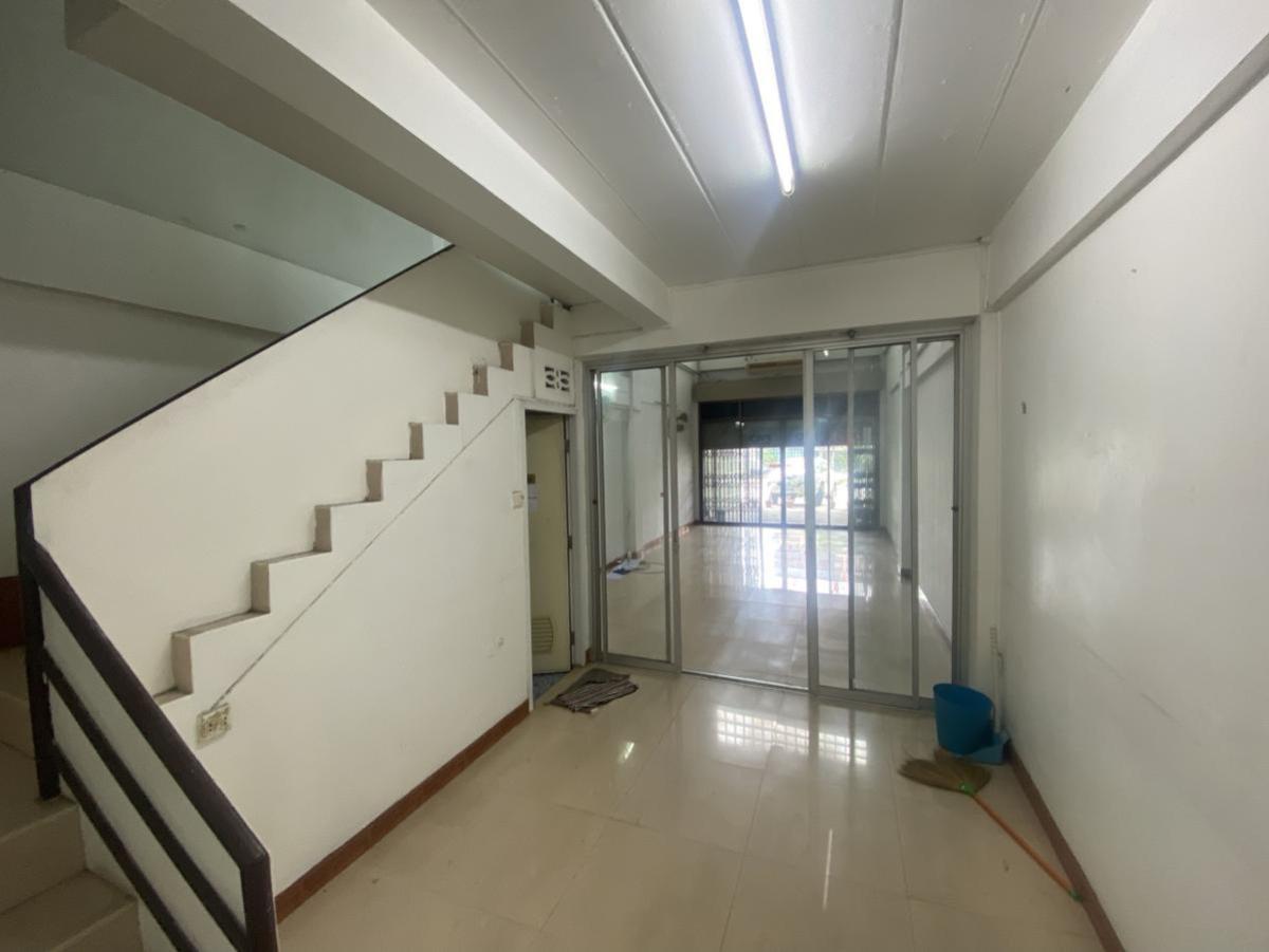 ขายอาคารพาณิชย์นนทบุรี บางใหญ่ บางบัวทอง : ขายอาคารพานิชย์ 3 ชั้น บางกรวย-ไทรน้อย นนทบุรี หน้ากว้าง บางบัวทอง บางบัวทอง นนทบุรี CX-133332