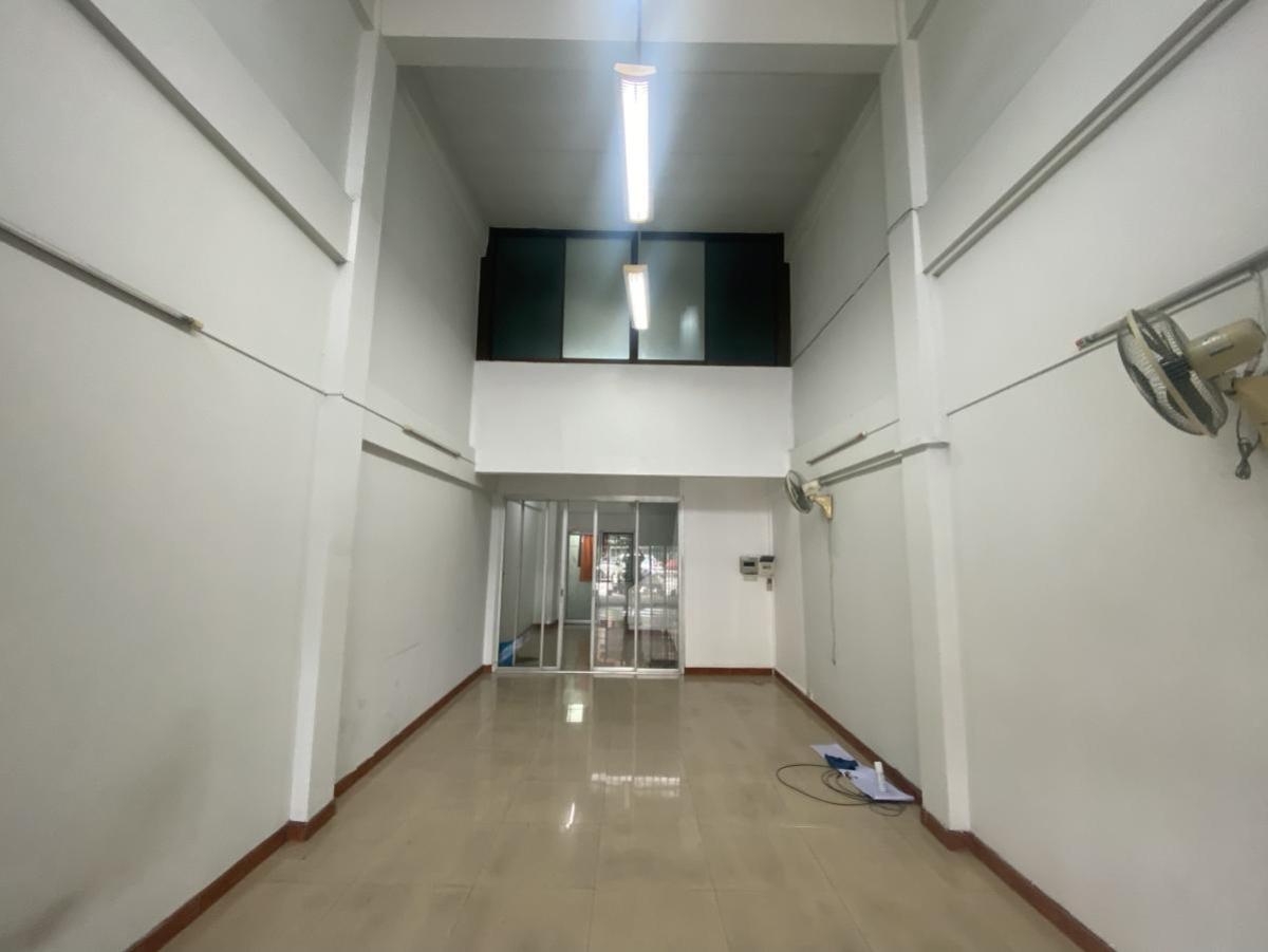 ขายอาคารพาณิชย์นนทบุรี บางใหญ่ บางบัวทอง : ขายอาคารพานิชย์ 3 ชั้น บางกรวย-ไทรน้อย นนทบุรี หน้ากว้าง บางบัวทอง บางบัวทอง นนทบุรี CX-133332