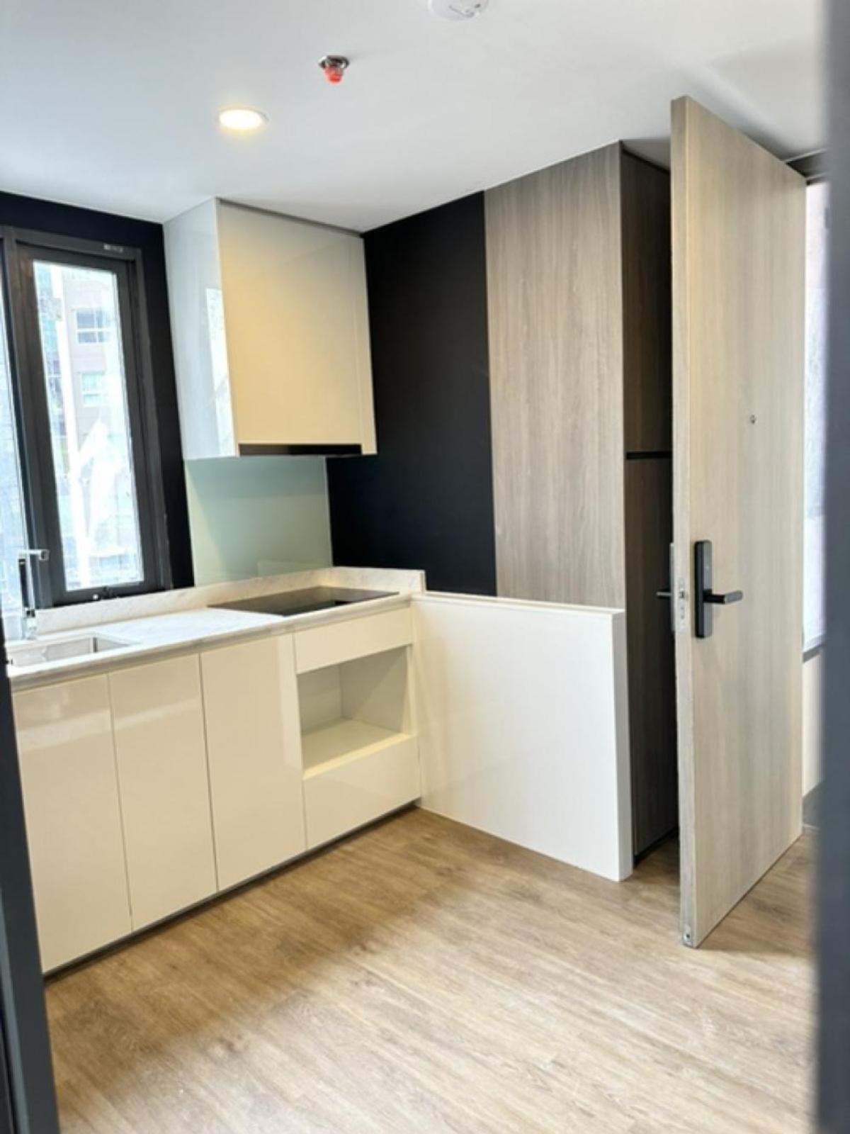 For SaleCondoRama9, Petchburi, RCA : For Sale Condo , Siamese Rama 9 (Landmark @MRTA Station) , Huai Khwang , Bang Kapi , Bangkok , CX-105252