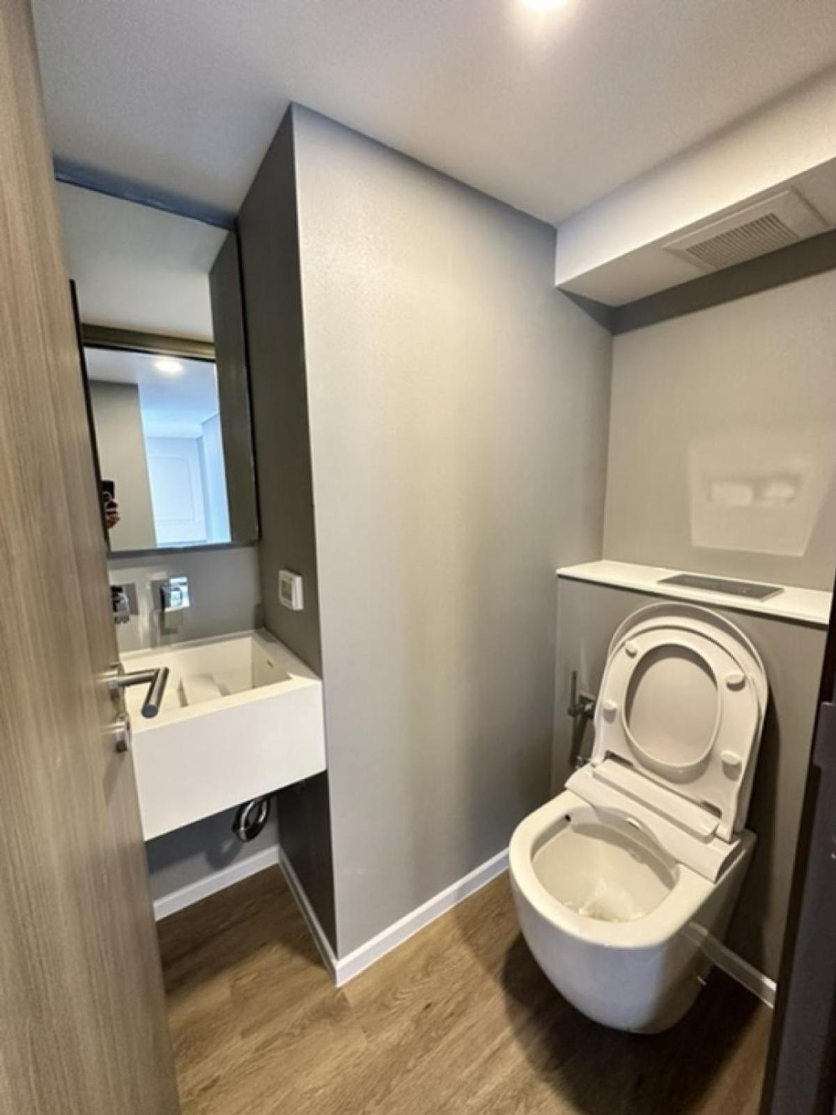 For SaleCondoRama9, Petchburi, RCA : For Sale Condo , Siamese Rama 9 (Landmark @MRTA Station) , Huai Khwang , Bang Kapi , Bangkok , CX-105252