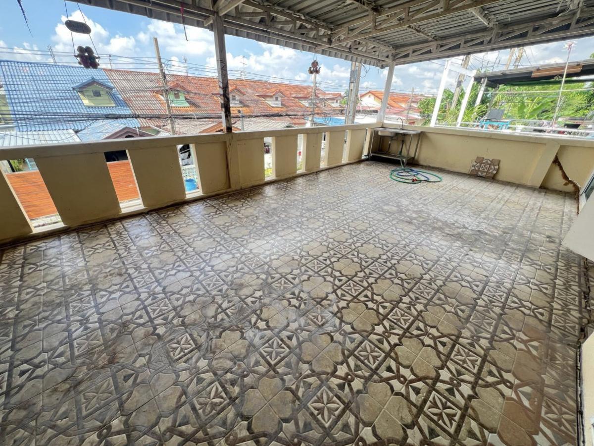 ขายบ้านลาดกระบัง สุวรรณภูมิ : ขายบ้านแฝดในซอยอ่อนนุช 70/1 ประเวศ เขต ประเวศ กรุงเทพ CX-133299