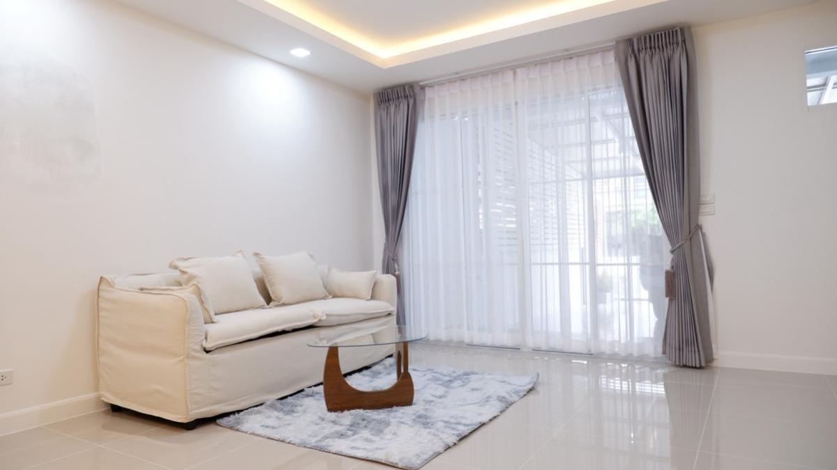 ขายทาวน์โฮมปทุมธานี รังสิต ธรรมศาสตร์ : ขายทาวน์เฮ้าส์/ทาวน์โฮม  เดอะทรัสต์ ทาวน์โฮม รังสิต-คลอง 1 หน้ากว้าง รีโนเวทใหม่ ประชาธิปัตย์ ธัญบุรี ปทุมธานี CX-133252