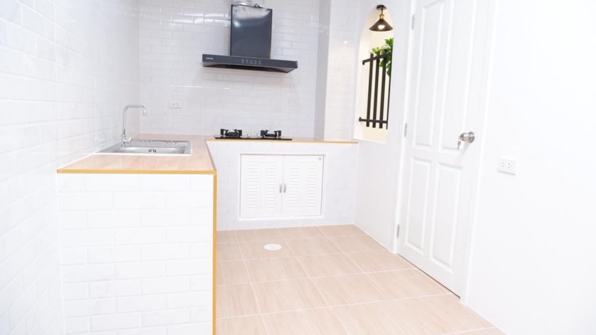 ขายทาวน์โฮมปทุมธานี รังสิต ธรรมศาสตร์ : ขายทาวน์เฮ้าส์/ทาวน์โฮม  เดอะทรัสต์ ทาวน์โฮม รังสิต-คลอง 1 หน้ากว้าง รีโนเวทใหม่ ประชาธิปัตย์ ธัญบุรี ปทุมธานี CX-133252