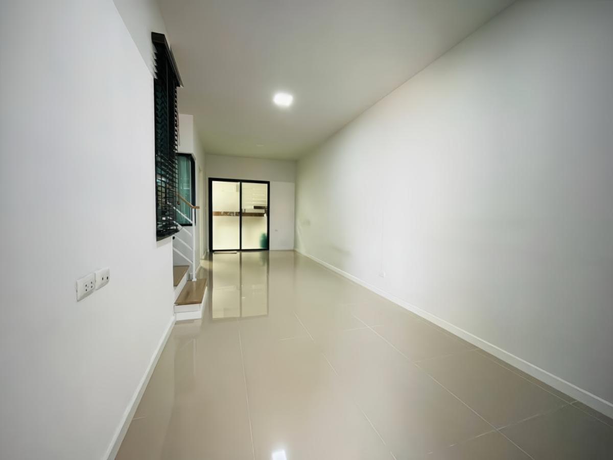 ขายทาวน์โฮมมหาชัย สมุทรสาคร : ขายสิริ เพลส เพชรเกษม - สาย4 สวนหลวง กระทุ่มแบน สมุทรสาคร CX-133075