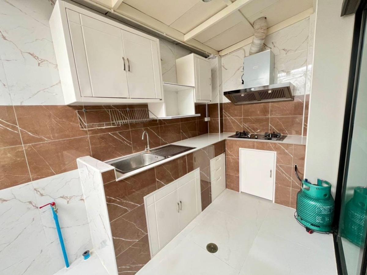 ขายทาวน์โฮมมหาชัย สมุทรสาคร : ขายสิริ เพลส เพชรเกษม - สาย4 สวนหลวง กระทุ่มแบน สมุทรสาคร CX-133075