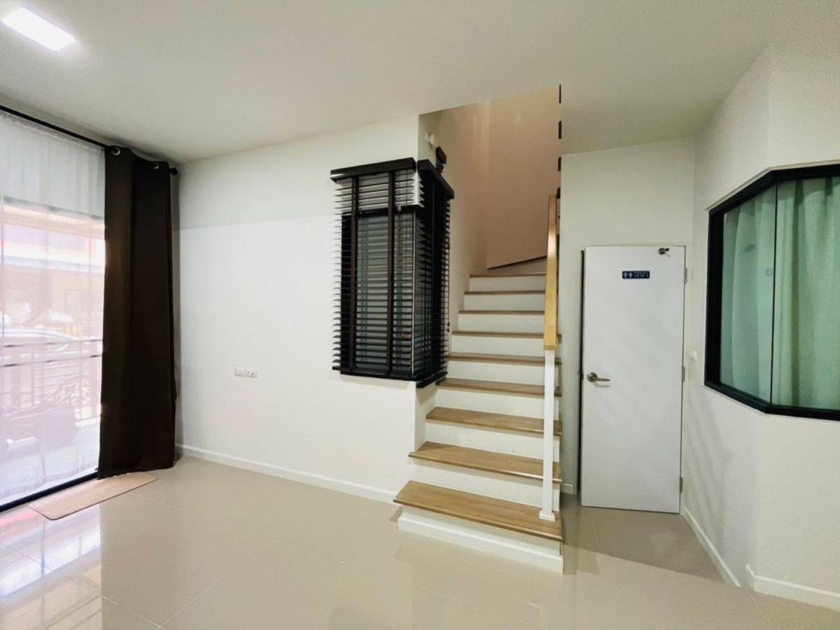 ขายทาวน์โฮมมหาชัย สมุทรสาคร : ขายสิริ เพลส เพชรเกษม - สาย4 สวนหลวง กระทุ่มแบน สมุทรสาคร CX-133075