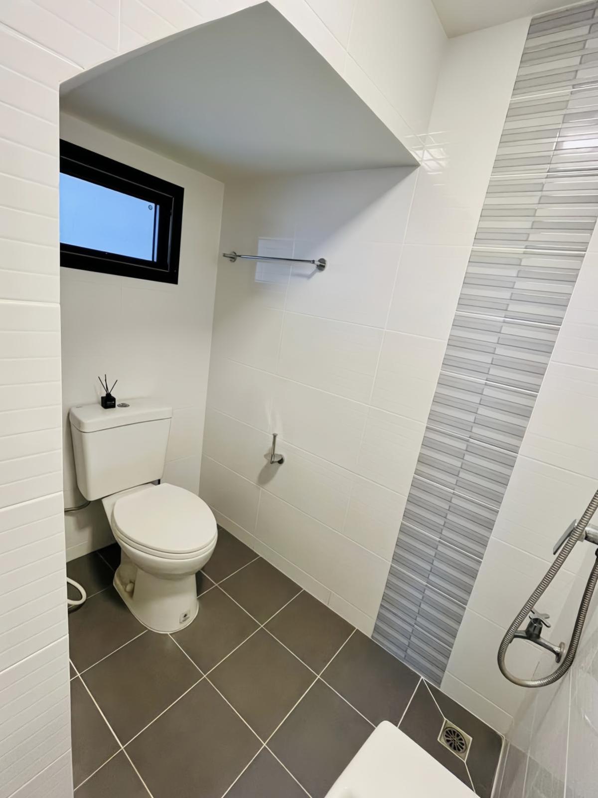 ขายทาวน์โฮมมหาชัย สมุทรสาคร : ขายสิริ เพลส เพชรเกษม - สาย4 สวนหลวง กระทุ่มแบน สมุทรสาคร CX-133075