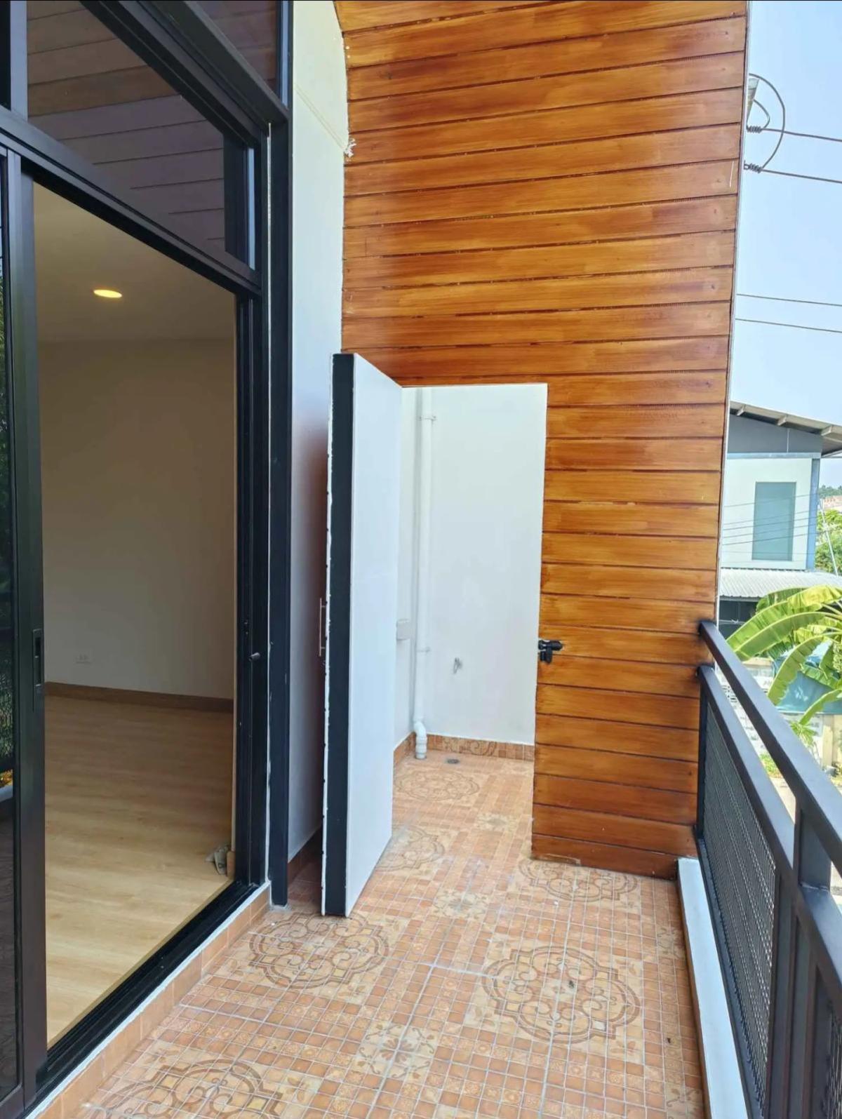 ขายทาวน์โฮมวิภาวดี ดอนเมือง หลักสี่ : ขายทาวน์เฮ้าส์/ทาวน์โฮม  ไตร สรณคมณ์ โฮม สีกัน เขต ดอนเมือง กรุงเทพ CX-133200