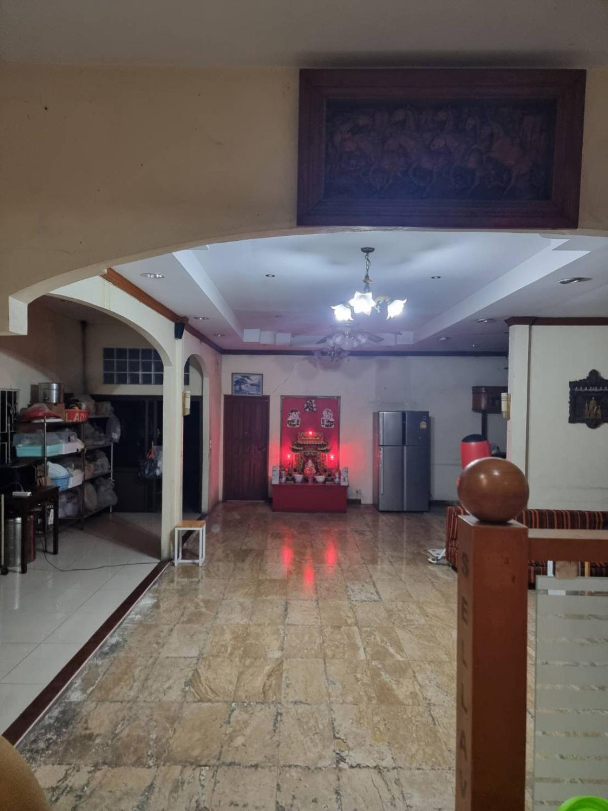 ขายบ้านระยอง : ขายบ้านเดี่ยว 2 ชั้น พร้อมที่ดินแปลงใหญ่ ใจกลางเมืองระยอง CX-133174