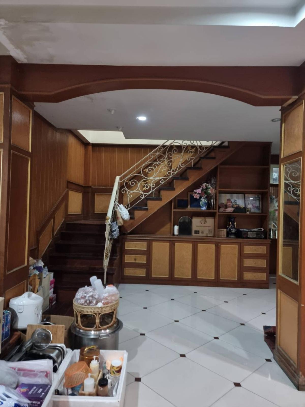 ขายบ้านระยอง : ขายบ้านเดี่ยว 2 ชั้น พร้อมที่ดินแปลงใหญ่ ใจกลางเมืองระยอง CX-133174