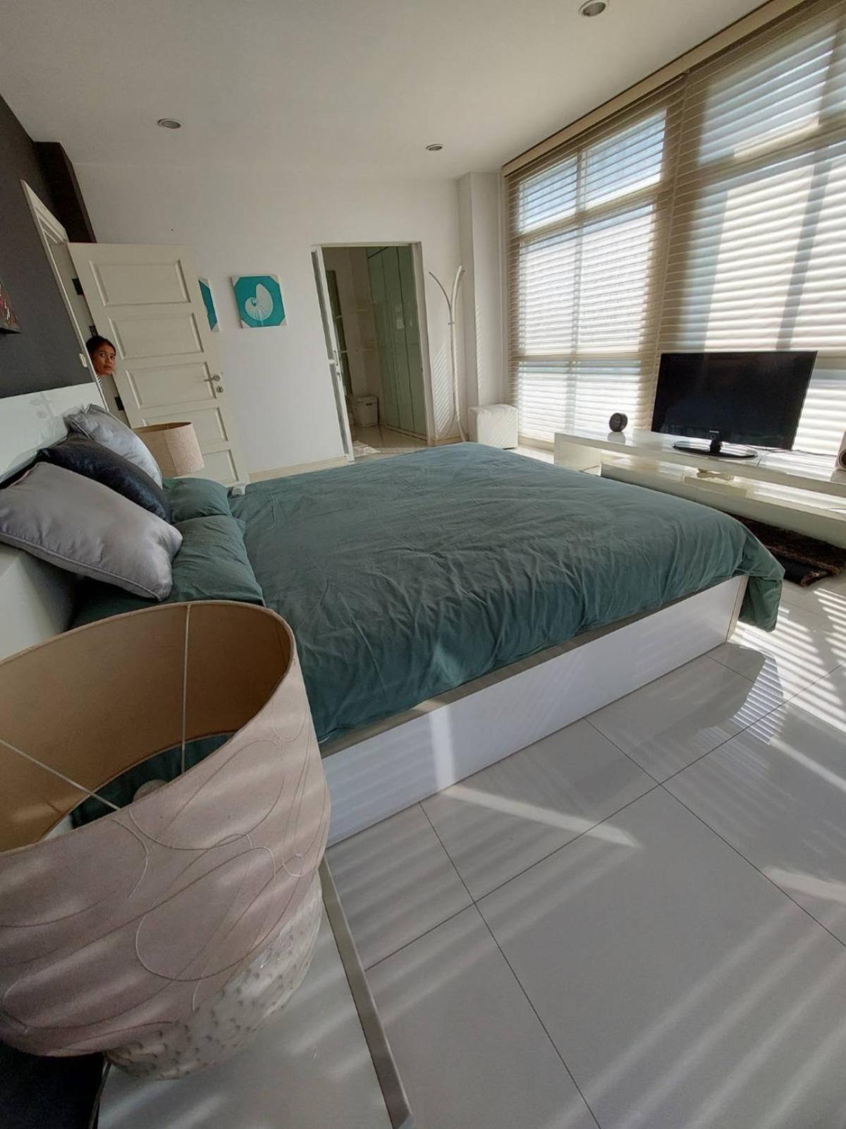 ขายคอนโดพระราม 9 เพชรบุรีตัดใหม่ RCA : ขายคอนโด  พีจี พระราม9 MRT-พระราม 9 ห้วยขวาง เขต ห้วยขวาง กรุงเทพ CX-131269