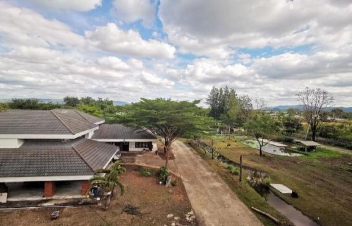 For SaleHouseLop Buri : For Sale Two-story lake view house. 480 sq.m. on a 1 rai plot. Located on Phahonyothin Road , Wang Khon Khwang , Khok Samrong , Lop Buri , CX-133083