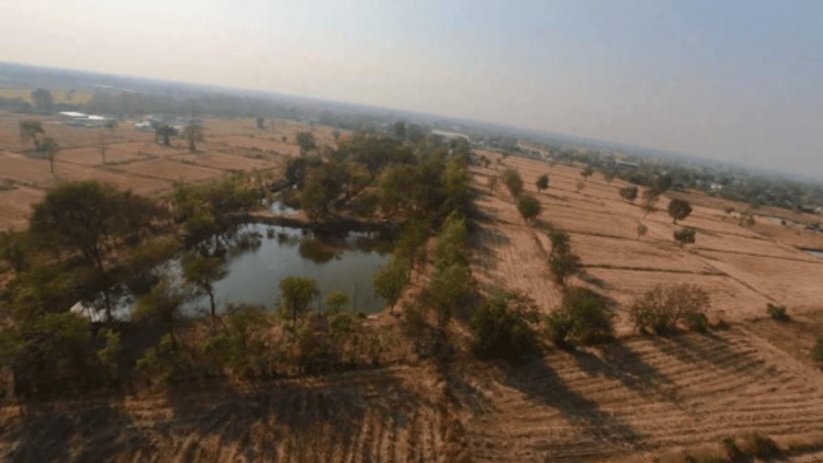 For SaleHouseLop Buri : For Sale Two-story lake view house. 480 sq.m. on a 1 rai plot. Located on Phahonyothin Road , Wang Khon Khwang , Khok Samrong , Lop Buri , CX-133083