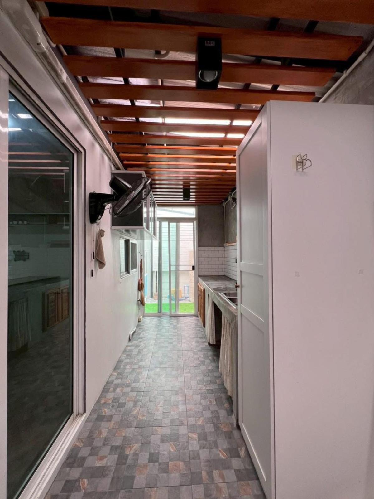 ขายทาวน์โฮมสมุทรปราการ สำโรง : ขายทาวน์เฮ้าส์/ทาวน์โฮม  เดอะ วิลเลจ บางนา กม.8 บางพลีใหญ่ บางพลี กรุงเทพ CX-133053