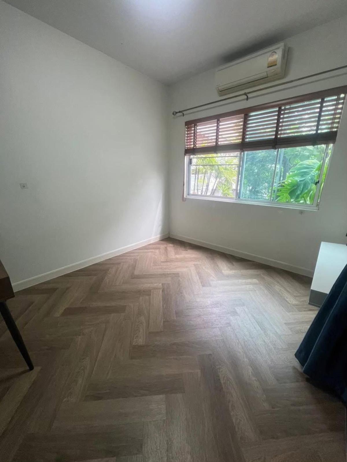 ขายทาวน์โฮมสมุทรปราการ สำโรง : ขายทาวน์เฮ้าส์/ทาวน์โฮม  เดอะ วิลเลจ บางนา กม.8 บางพลีใหญ่ บางพลี กรุงเทพ CX-133053