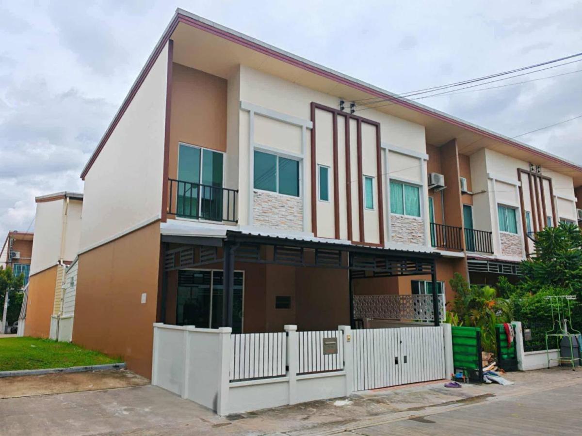 For SaleTownhomeRathburana, Suksawat : For Sale Townhouse/Townhome  , Pleno Suksawat 66 , corner unit , newly renovated , Klat Luang , Phra Pradaeng , Samut Prakarn , CX-132901