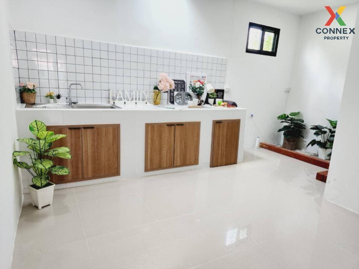 For SaleTownhomePathum Thani,Rangsit, Thammasat : For Sale Townhouse/Townhome  , Baan Samphan Villa Lamlukka Klong 3 , newly renovated , Khu Khot , Lam Luk Ka , Pathum Thani , CX-133011