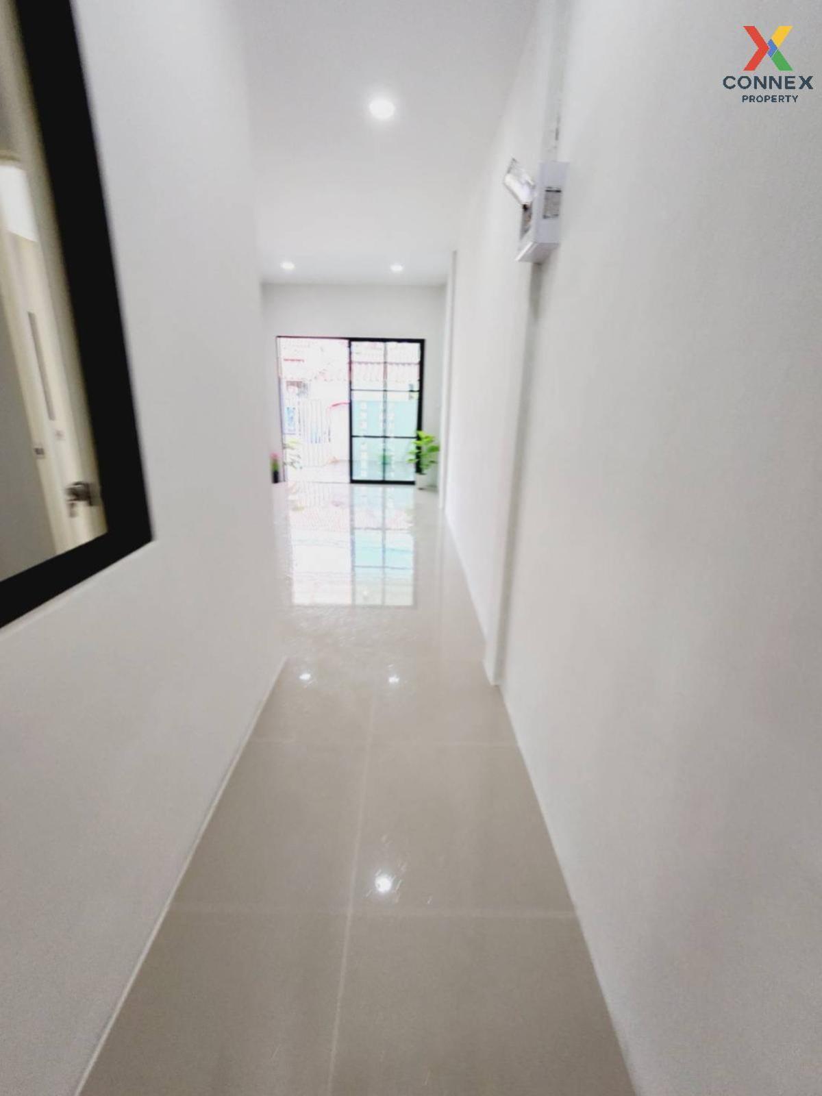 For SaleTownhomePathum Thani,Rangsit, Thammasat : For Sale Townhouse/Townhome  , Baan Samphan Villa Lamlukka Klong 3 , newly renovated , Khu Khot , Lam Luk Ka , Pathum Thani , CX-133011