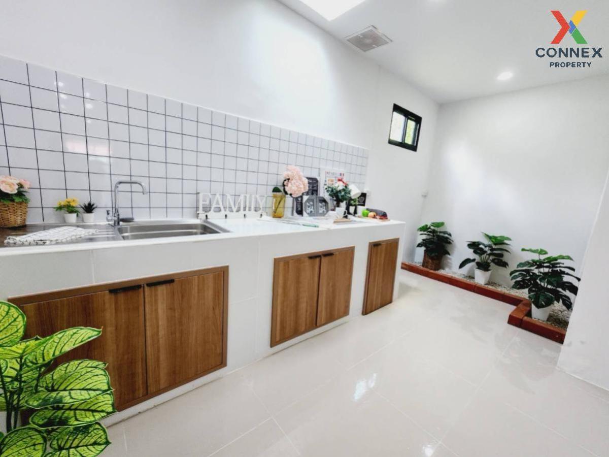 For SaleTownhomePathum Thani,Rangsit, Thammasat : For Sale Townhouse/Townhome  , Baan Samphan Villa Lamlukka Klong 3 , newly renovated , Khu Khot , Lam Luk Ka , Pathum Thani , CX-133011