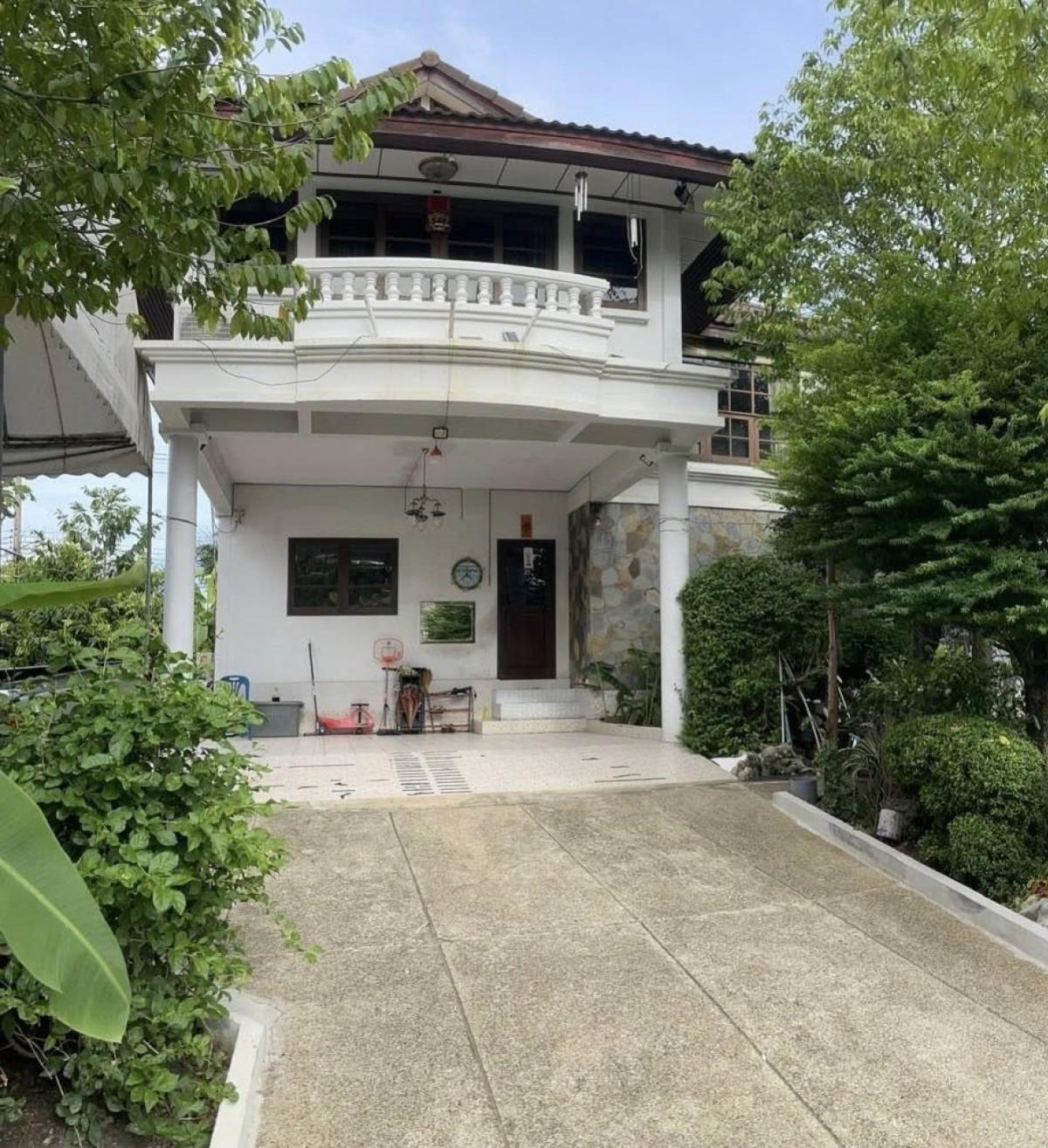 For SaleHouseEakachai, Bang Bon : For Sale Baan bang mod , Soi 4 , nice view , wide frontage , Bang Mot , Chom Thong , Bangkok , CX-132992