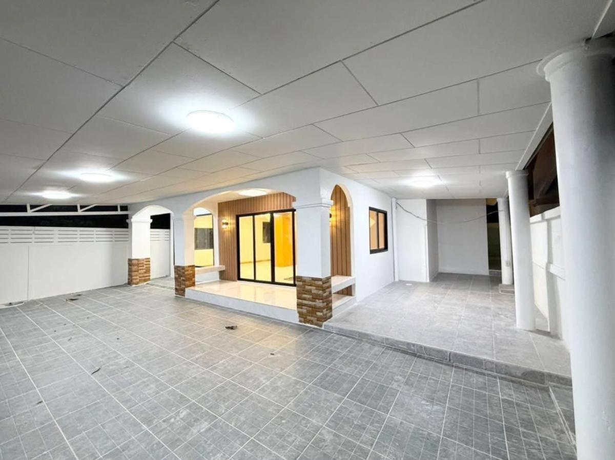 ขายบ้านเอกชัย บางบอน : ขายบ้าน  เพชรมณฑลกรีน บางบอน 5 หน้ากว้าง รีโนเวทใหม่ หนองแขม เขต หนองแขม กรุงเทพ CX-133046