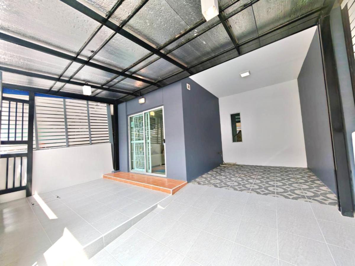 ขายทาวน์โฮมสมุทรปราการ สำโรง : ขายทาวน์เฮ้าส์/ทาวน์โฮม  บ้านพฤกษา 106 บางปู - ตำหรุ 2 หน้ากว้าง รีโนเวทใหม่ บางปูใหม่ เมืองสมุทรปราการ สมุทรปราการ CX-132818