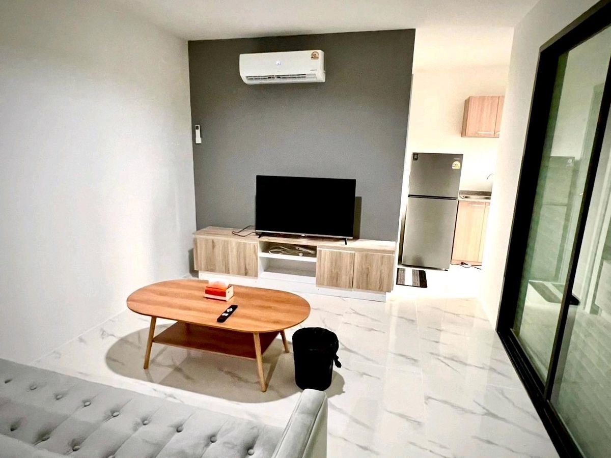 For RentCondoChaengwatana, Muangthong : ห้องใหญ่ 2 ห้องนอน เฟอร์ครบ เข้าอยู่ได้เลยสถานที่ใกล้เคียง:
• SRT หลักสี่ / MRT โทรคมนาคมแห่งชาติ / MRT หลักสี่
• IT Square – 1 กม.
• Lotus แจ้งวัฒนะ – 4 กม.