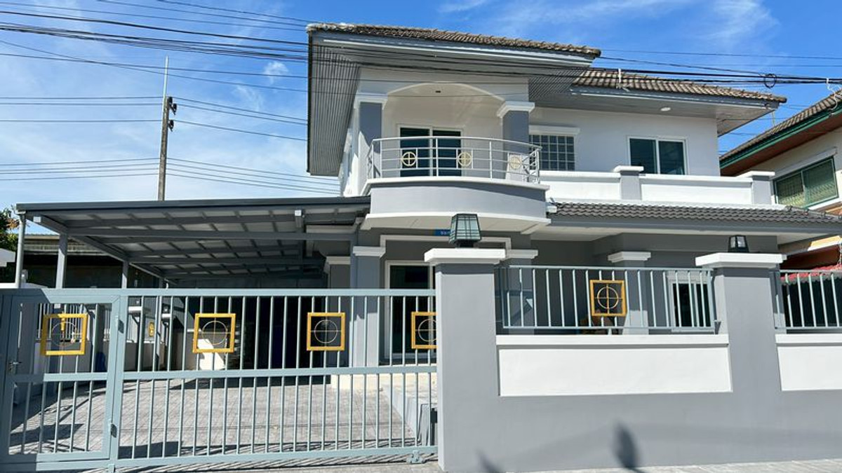 For RentHousePathum Thani,Rangsit, Thammasat : Rent a 2 -story house, renovated, both near the airport market, Future