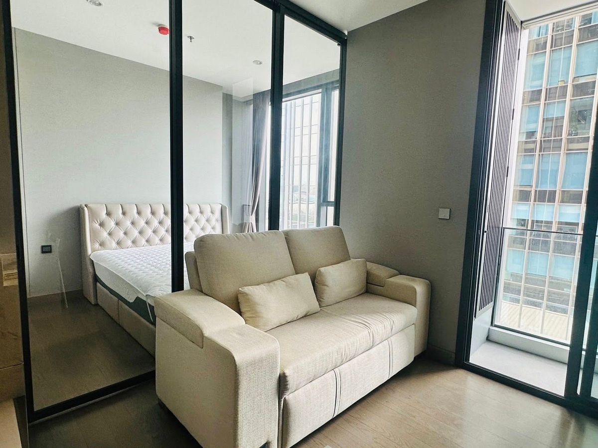 For RentCondoRama9, Petchburi, RCA : The Esse at Singha Complex for rent, 30,000 baht [TTr251009]