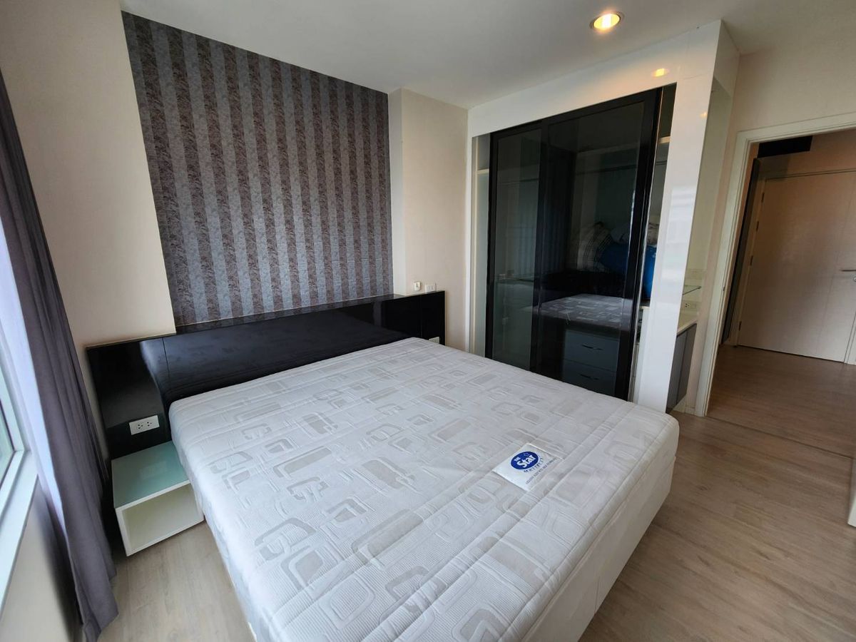 For RentCondoThaphra, Talat Phlu, Wutthakat : Rent Aspire Sathorn Thapra, next to the BTS Talat Phloen +washing machine +2 air conditioners, only 11,000 baht