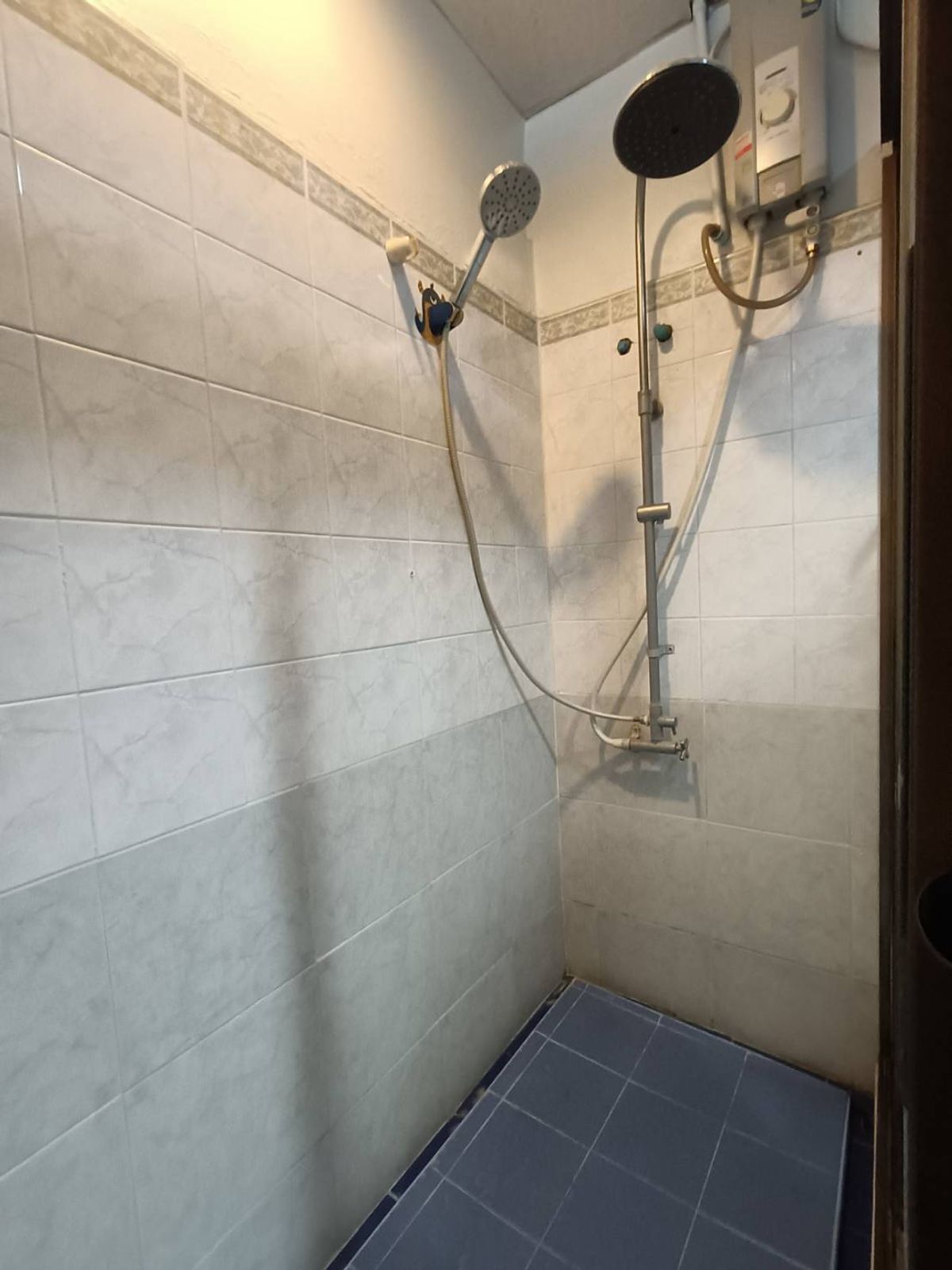 ขายทาวน์โฮมพระราม 2 บางขุนเทียน : อาคารพาณิชย์ 1 คูหา หมู่บ้านอมรชัย 4 พระราม 2 ซอย 77 สภาพใช้