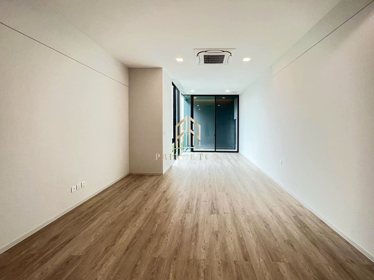 บ้านบางนา แบริ่ง ลาซาล : วีเว่ บางนา กม.13 – บ้านหรู 3 ชั้น พร้อมลิฟต์ส่วนตัว 📞092-4252445 VIVE Bangna KM.