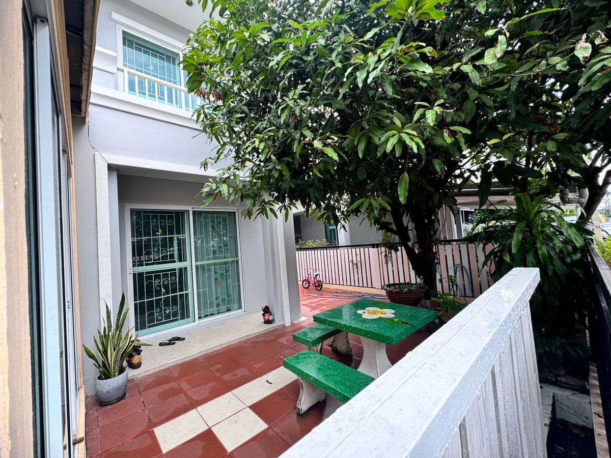 For RentTownhomePattanakan, Srinakarin : Rent a new twin house, Pruksa Ville 50/2 Ratphatthaphan Sung Road (N.1453)