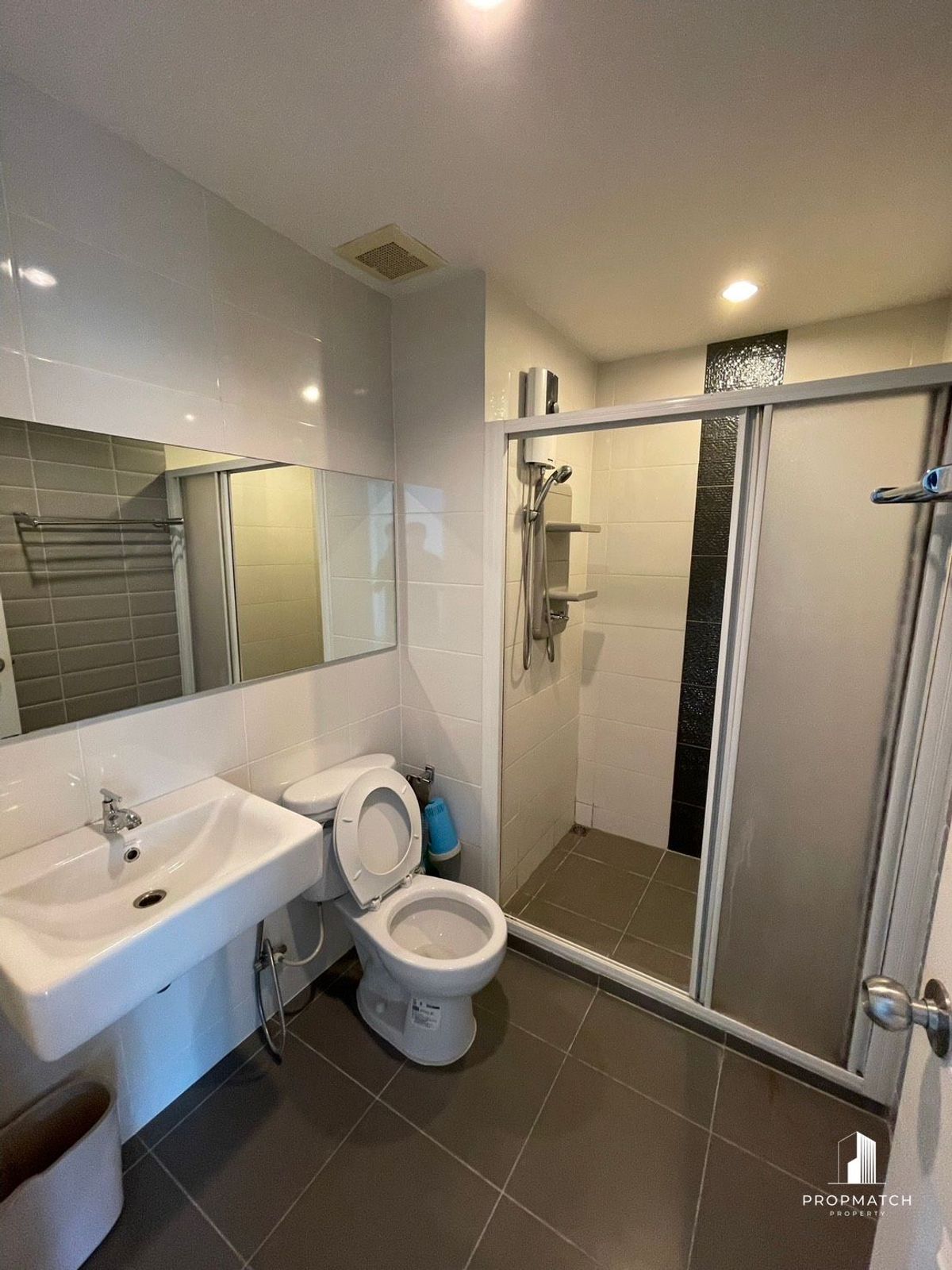 For SaleCondoRama9, Petchburi, RCA : ⚡️ASPIRE RAMA 9, 2 beds, cheapest in the building ⚡️2B2B 66SQM🔥 5,350,000, two bedrooms, Central Rama9, near MRT Rama9, Thep Location, Rama 9 Free rooms ready to watch ⚡️ Interested, contact Putter 🔥0928895628